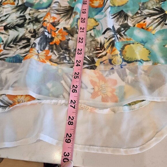 Daniel Rainn Sheer Green Floral Fairycore Boho V-Neck Tunic Tank, size medium - Picture 8 of 8